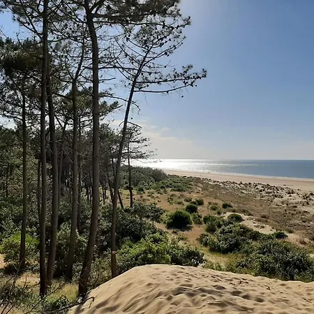 Апартаменты Acces Direct A La Mer 4pers Ronce Les Bains Ла-Трамблад